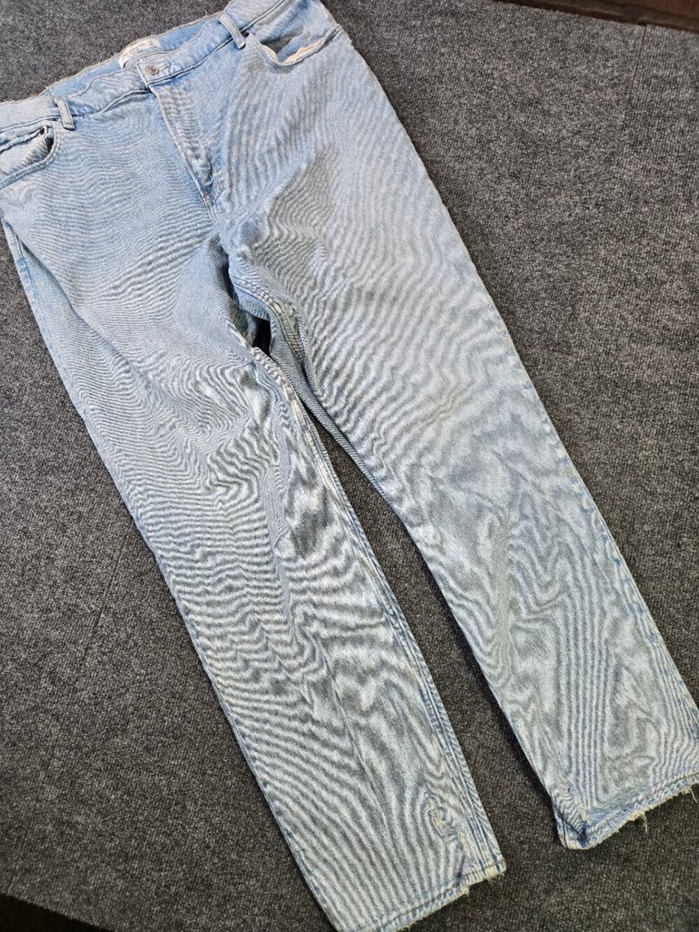 Abercrombie & Fitch 90s Straight Ultra High Rise Jeans Womens 18 Long Distressed
